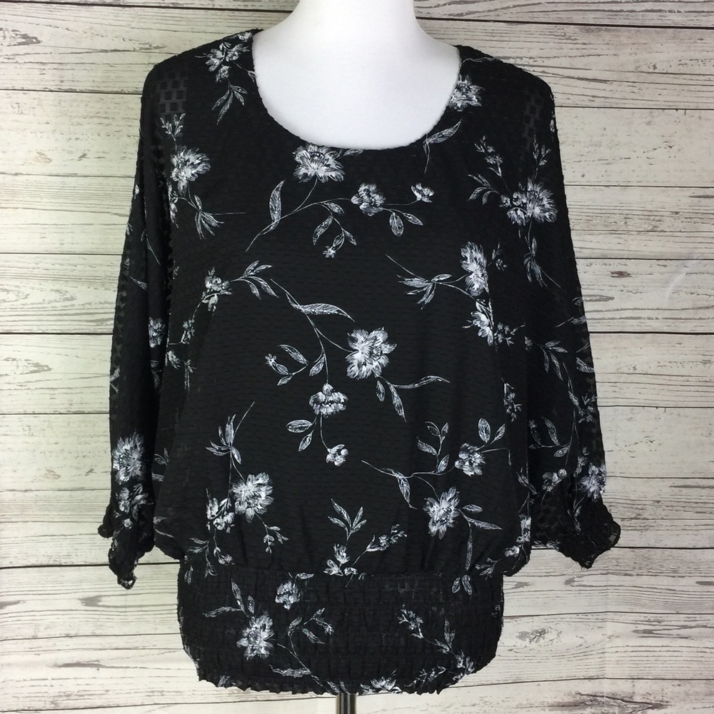 VINCE CAMUTO Women's Black Floral Smocked 3/4 Sleeve Round Neck Top